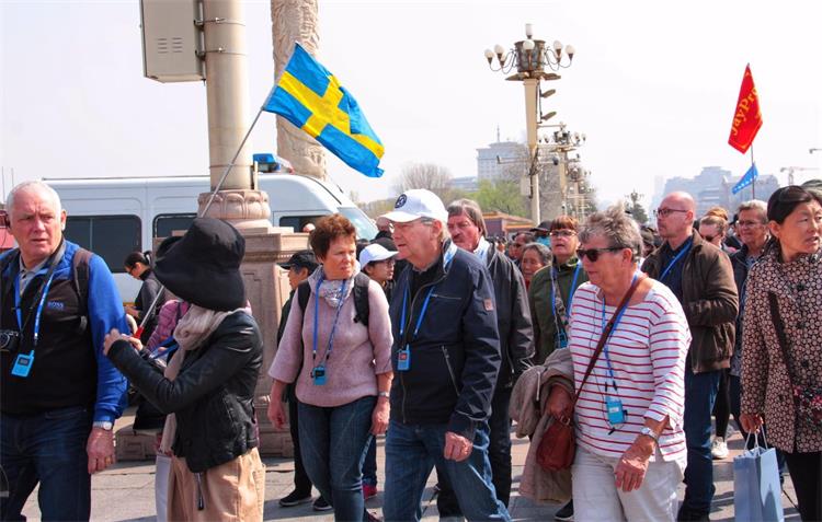 Oddajnik vodnika za 100 kanalov(图3)